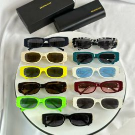 Picture of Balenciga Sunglasses _SKUfw55797521fw